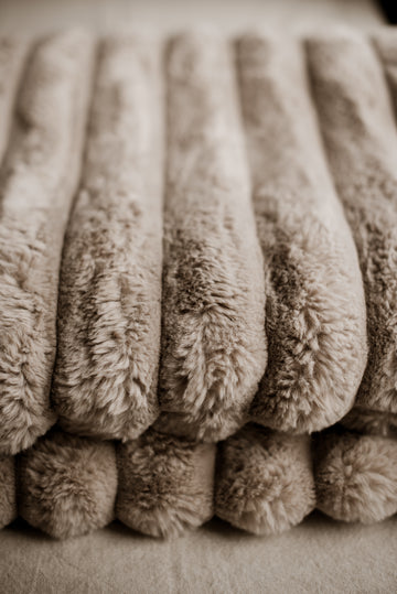 Alaska Fur Throw Taupe