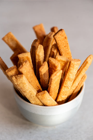 Cheddar Cheese Straws 120g