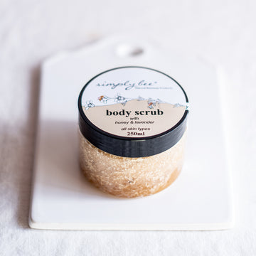 Simply Bee Body Scrub 250ml