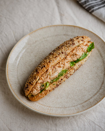 Harissa Chicken Mayo Seeded Roll 250g