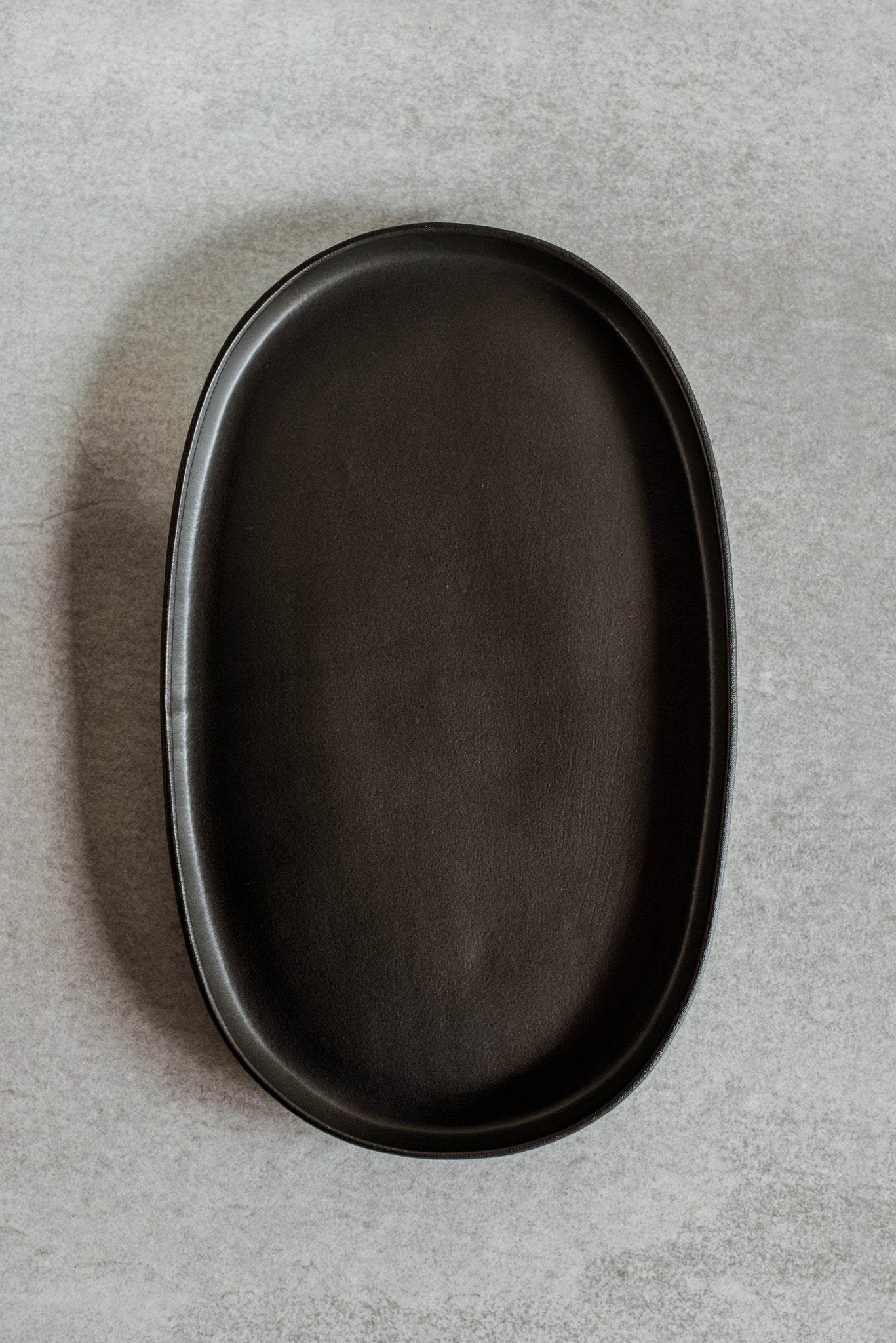 Aurora Oval Platter - Matt Coal Collection