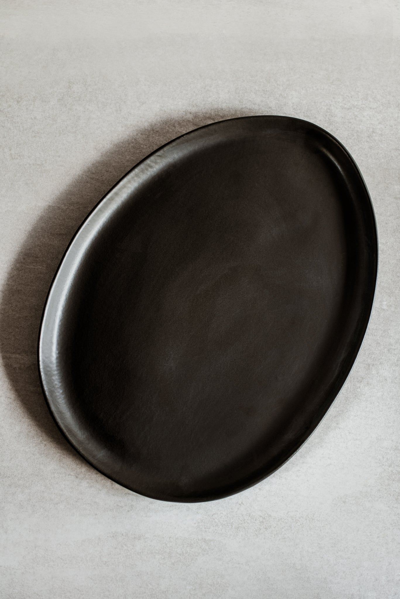 Bailey Oval Platter - Matt Coal Collection