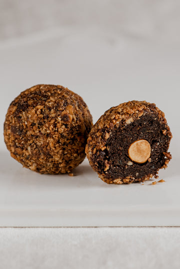 Ferrero Rocher Ball Vegan