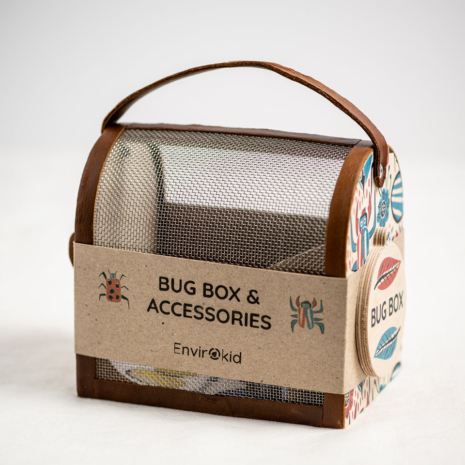 Bug Box & Accessories Red & Blue